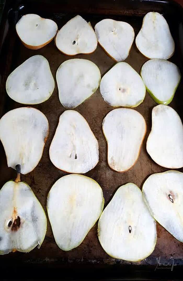 Sliced pears