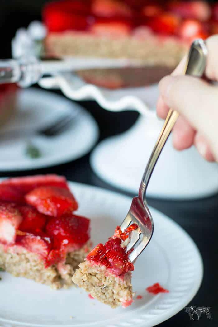 A perfect bite of strawberries and oatmeal cake. 
