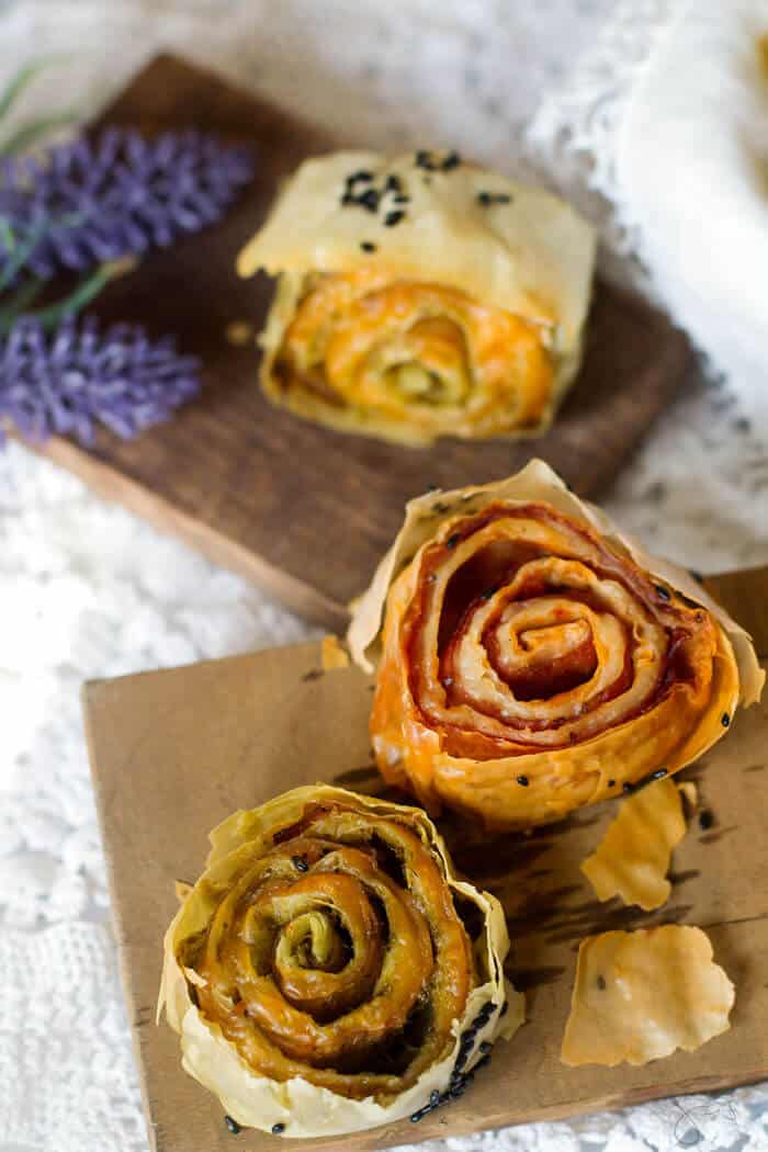 Delicious, baked twice pinwheels with fillo pastry 