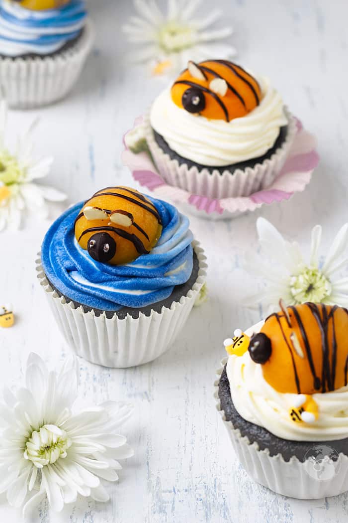 Apricot bumblebees are super cute topping for the cupcakes.