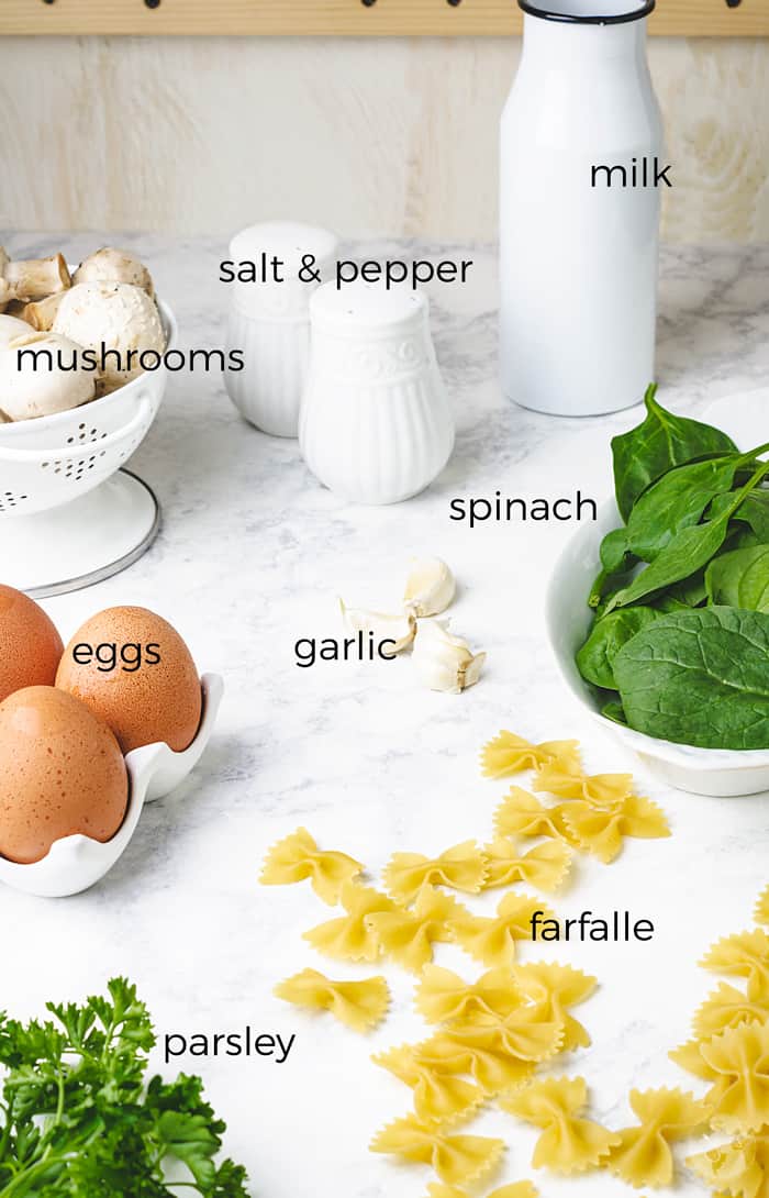 Ingredients with text overlay for pasta de tortilla